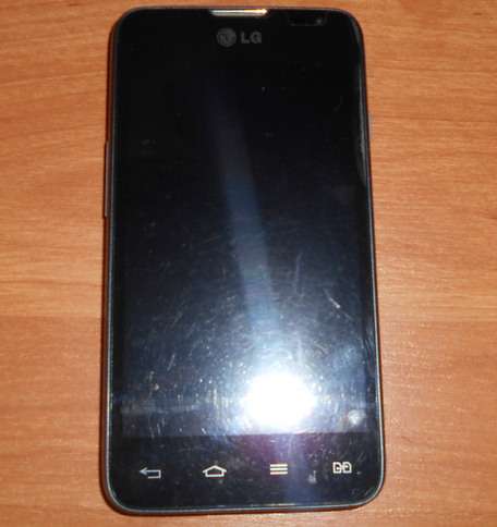 LG D285 якісний і доступний смартфон