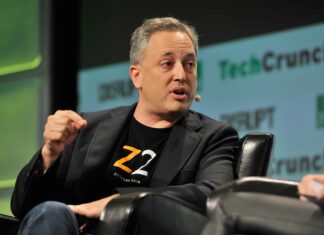 De rol van David Sacks in het Witte Huis wordt onder de loep genomen vanwege potentiële belangenconflicten