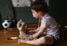 Іграшки зі штучним інтелектом занадто ризиковані для маленьких дітей, кажуть експерти